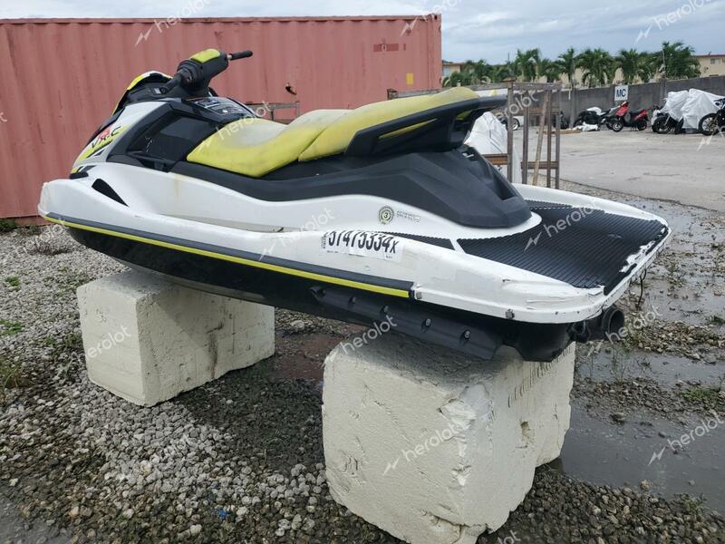 YAMAHA VXC 2021 yellow   YAMA1745C121 photo #4