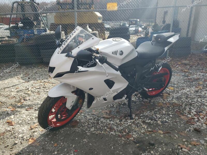 YAMAHA YZFR7 2023 white  gas JYARM38E2PA006685 photo #3