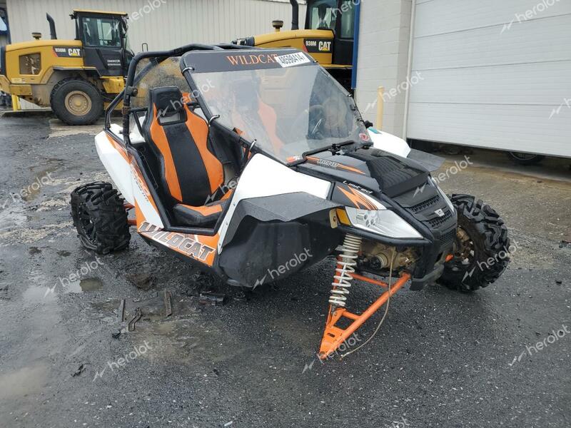 ARCTIC CAT WILDCAT 2013 two tone   4UF13MPV8DT305912 photo #1