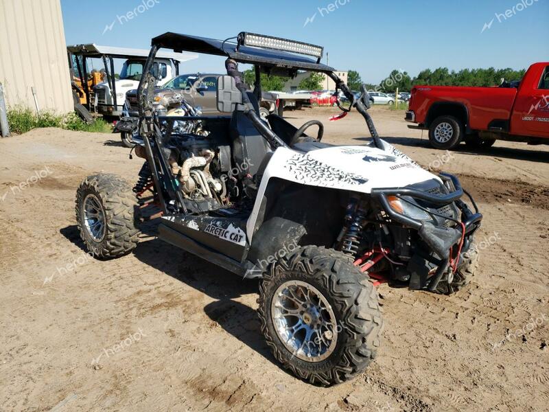 ARCTIC CAT WILDCAT 2015 white   4UF15MPV3FT306642 photo #1