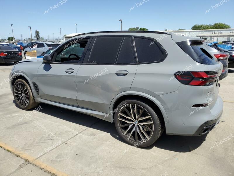 BMW X5 M60I 2024 gray  gas 5UX33EU04R9S37612 photo #3