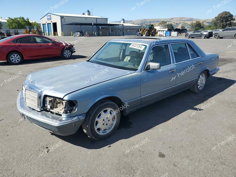 MERCEDES-BENZ 560 SEL 1988 blue  gas WDBCA39D8JA378384 photo #1