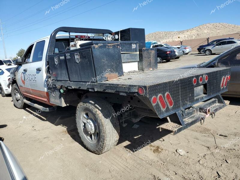 RAM 2500 TRADE 2022 white  diesel 3C6UR5HL6NG237783 photo #3