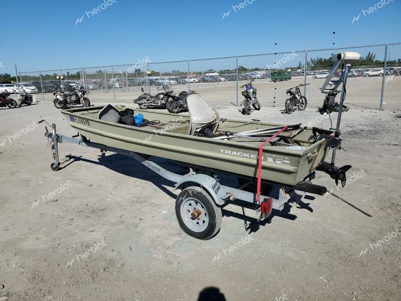 TRAC BOAT 2014 green   BUJ19451L910 photo #4