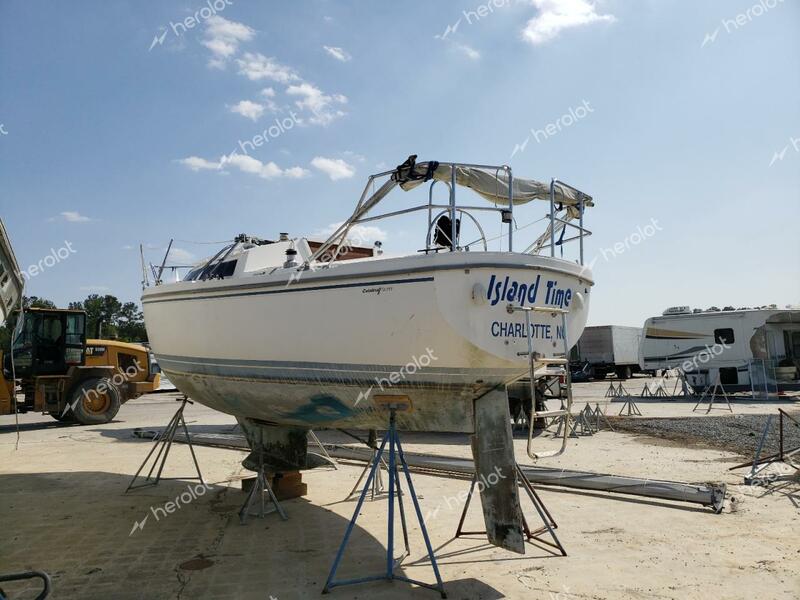 CCHM BOAT 1991 white   CTYN6028C191 photo #4