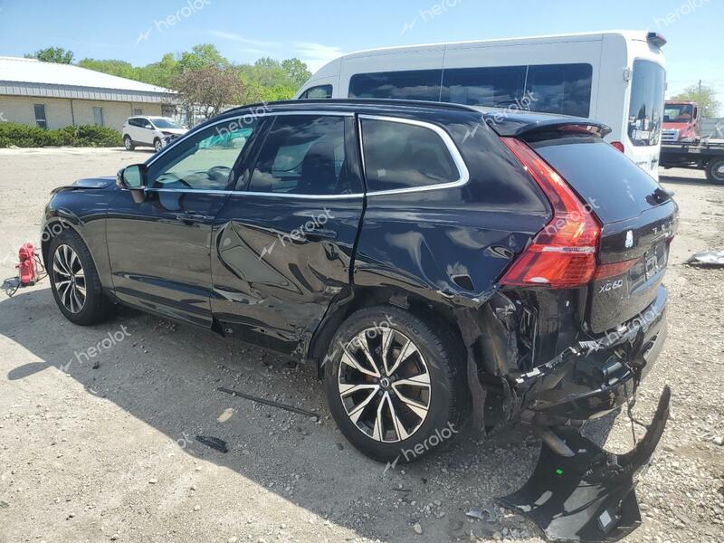 VOLVO XC60 CORE 2023 black  gas YV4L12RV6P1321319 photo #3