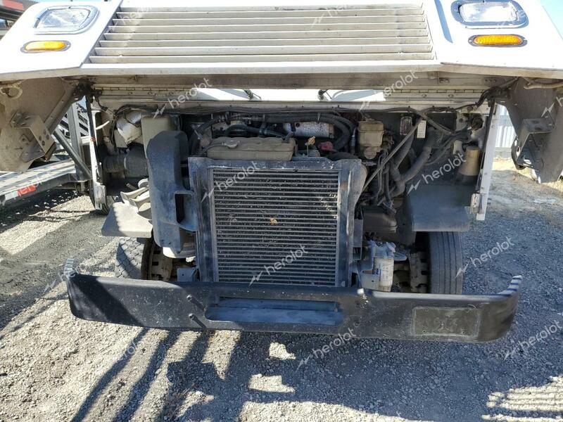 FREIGHTLINER CHASSIS M 2009 white step van diesel 4UZAAPDU09CAE5582 photo #4