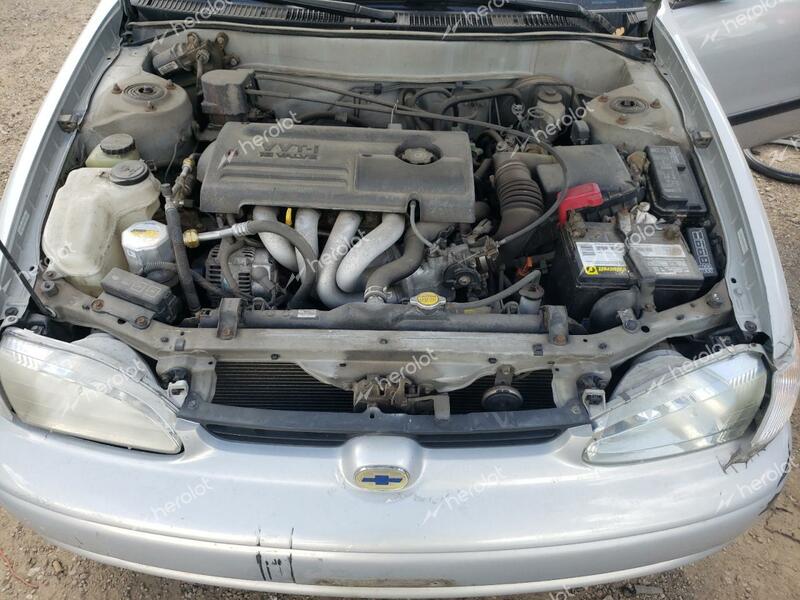 CHEVROLET PRIZM 4D 2002 silver  gas 1Y1SK528X2Z417574 photo #4