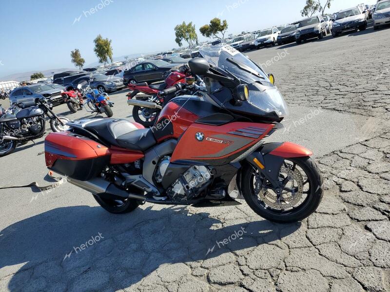 BMW K1600 GT 2015 red road/str gas WB1061102FZX82662 photo #1