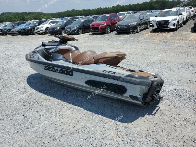 BRP JETSKI 2019 silver   YDV17280B919 photo #4