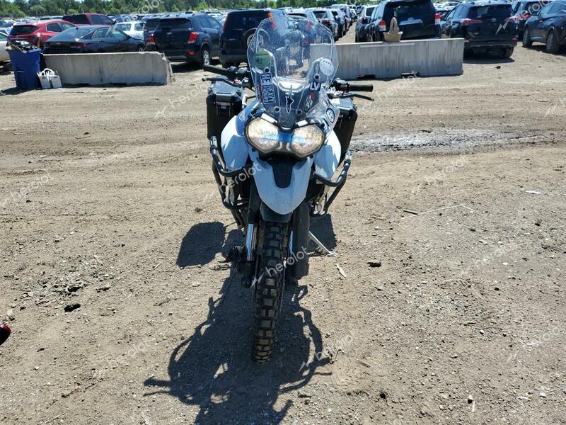 TRIUMPH MOTORCYCLE TIGER 800X 2018 blue  gas SMTE07BF7JT877988 photo #3