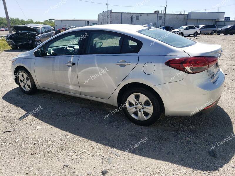 KIA FORTE LX 2018 silver  gas 3KPFL4A79JE228611 photo #3