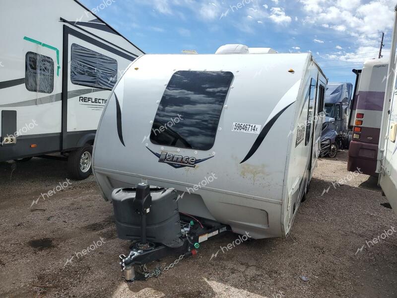 LNCE CAMPER 2017 white   56YTT1925HL319693 photo #3