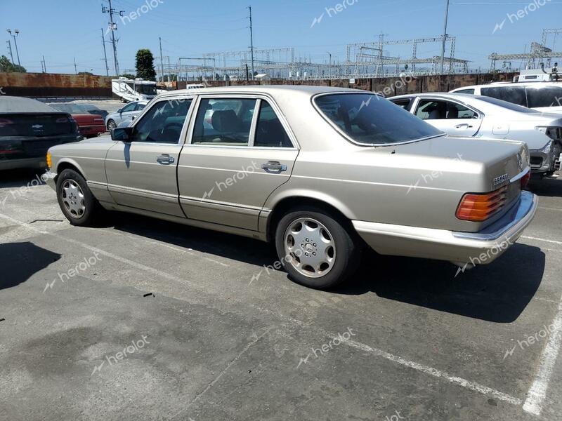 MERCEDES-BENZ 560 SEL 1991 beige  gas WDBCA39E4MA599803 photo #3