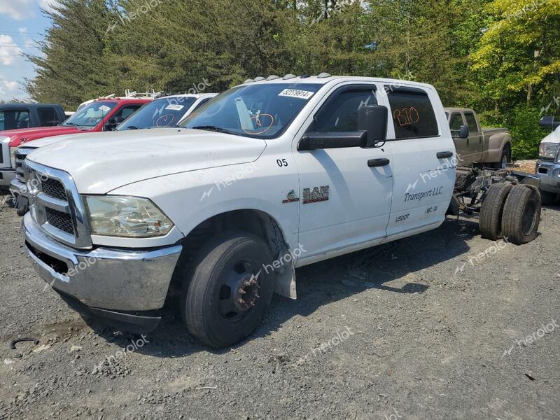 RAM 3500 ST 2018 white  diesel 3C63RPGLXJG372106 photo #1