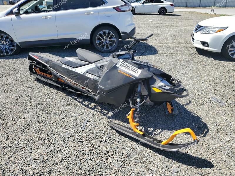 SKI DOO SUMMIT SP 2022 black   2BPSCENH3NV000042 photo #1