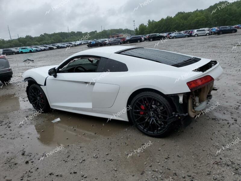 AUDI R8 2018 white  gas WUABAAFX5J7902445 photo #3