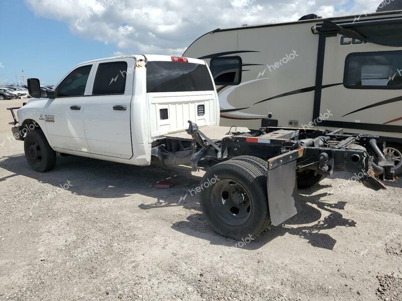 RAM 3500 ST 2018 white  diesel 3C63RRGL6JG203938 photo #3