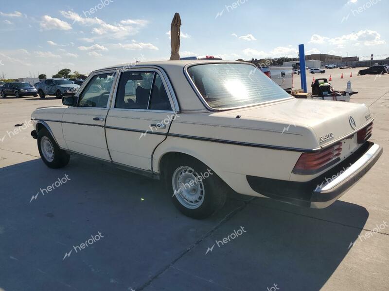 MERCEDES-BENZ 240 D 1981 beige sedan 4d diesel WDBAB23A2BB275535 photo #3