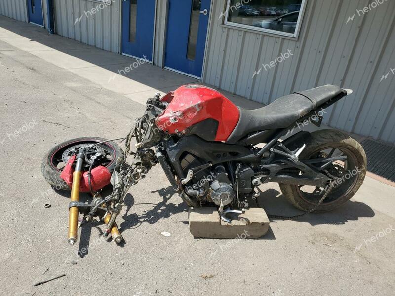 YAMAHA FZ09 2014 red  gas JYARN33E8EA000861 photo #4