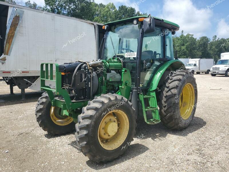 JOHN DEERE TRACTOR 2016 green   1P06115DCAH020251 photo #4