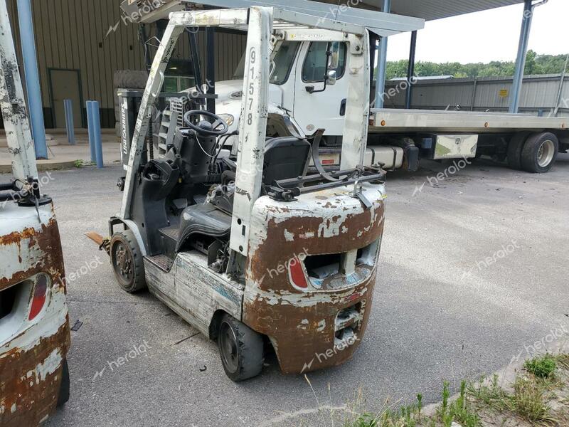 NISSAN FORKLIFT 2014 silver   CP1F29W6138 photo #4