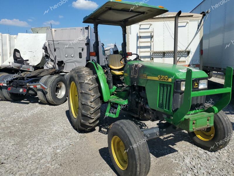 JOHN DEERE TRACTOR 2001 green   LV5310S431010 photo #1