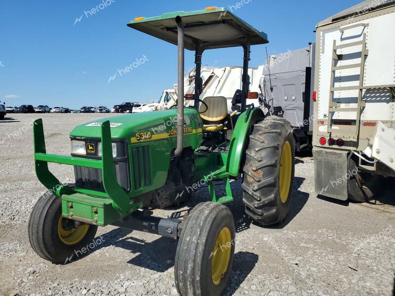 JOHN DEERE TRACTOR 2001 green   LV5310S431010 photo #3