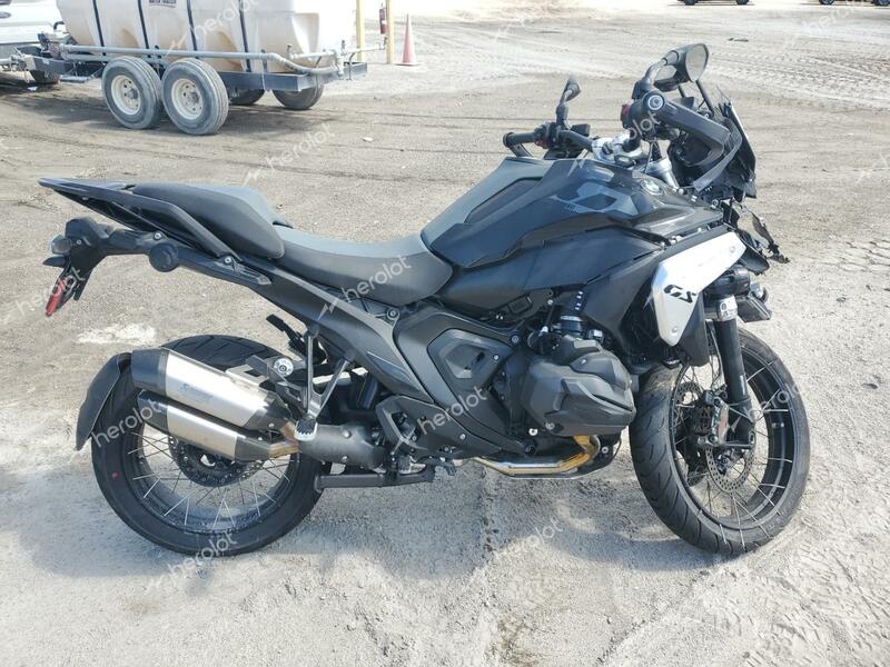 BMW R 1300 GS 2024 black  gas WB10M2307R6J14614 photo #1