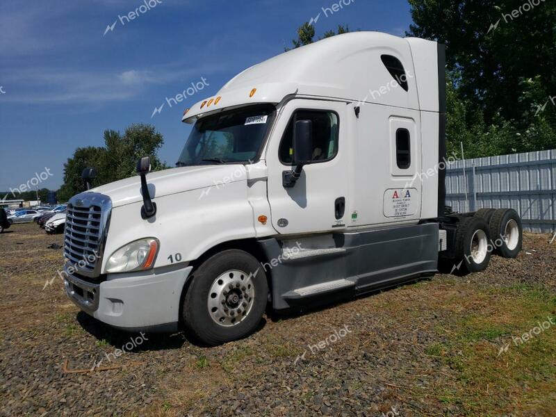 FREIGHTLINER CASCADIA 1 2012 white tractor diesel 1FUGGLDR9CLBR7348 photo #1