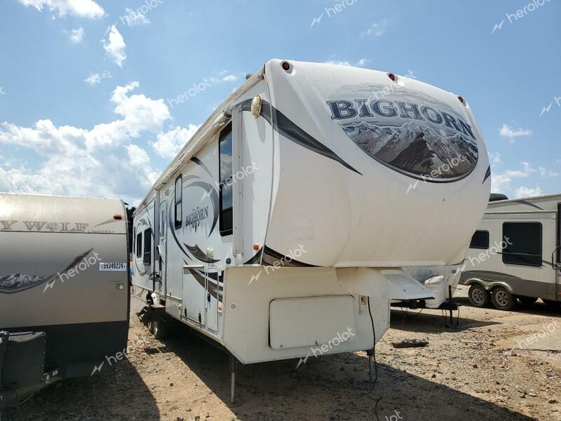 BIGH TRAILER 2013 white   5SFBG3624DE253164 photo #1