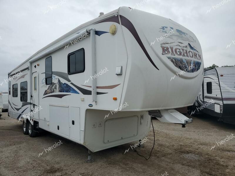 BIGH 5TH WHEEL 2010 white   5SFBG372XAE204853 photo #1