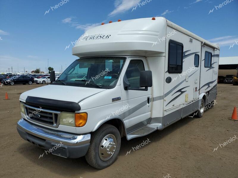 GFST MOTORHOME 2006 white  gas 1FDXE45SX6HA72430 photo #3