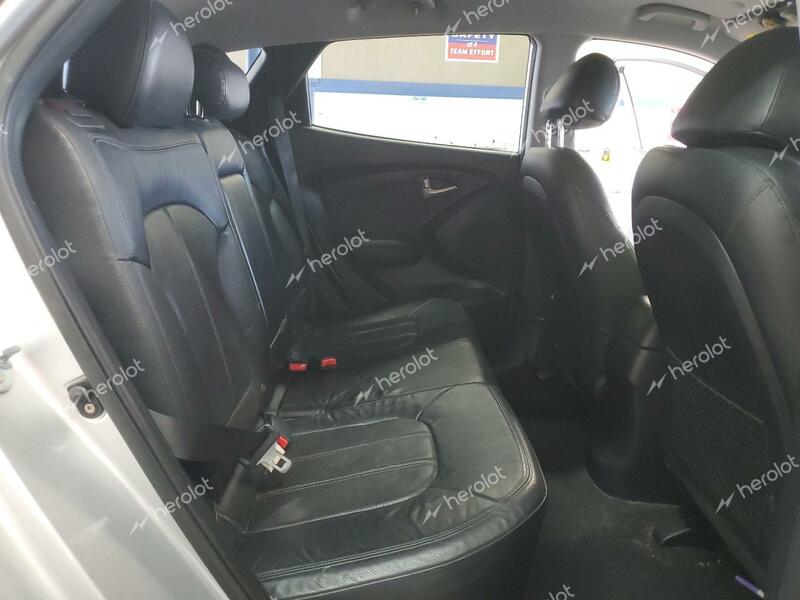 HYUNDAI TUCSON GLS 2010 silver  gas KM8JUCAC7AU031903 photo #4