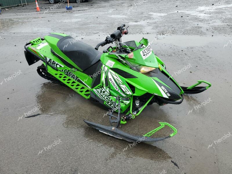 ARTC SNOWMOBILE 2014 green   4UF14SNW9ET124137 photo #1