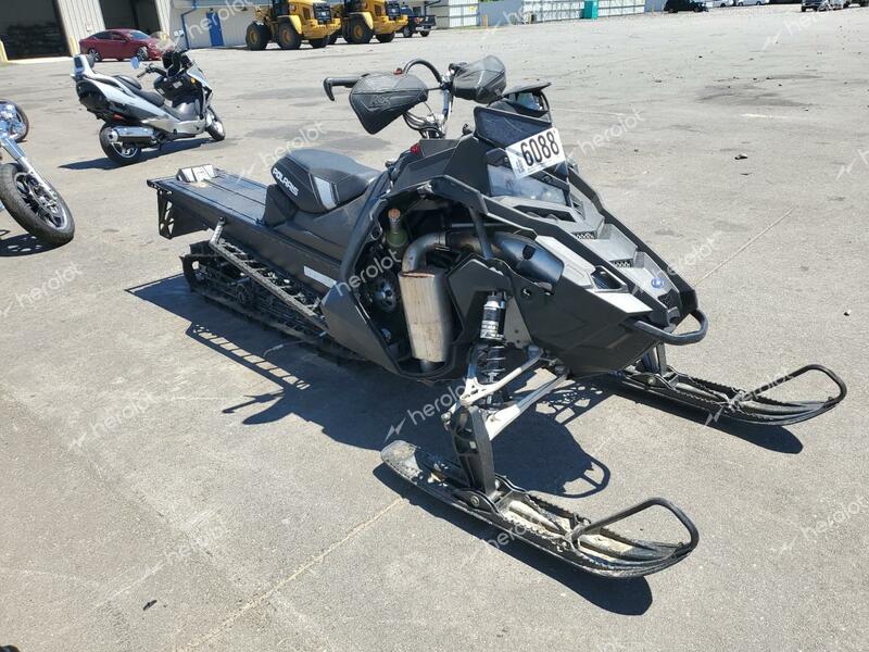 POLARIS SNOWMOBILE 2016 black   SN1EL8PS8GC174522 photo #1