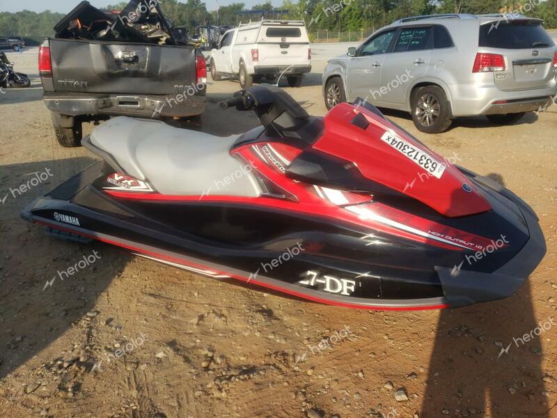 YAMAHA JETSKI 2016 red   YAMA2621C616 photo #1