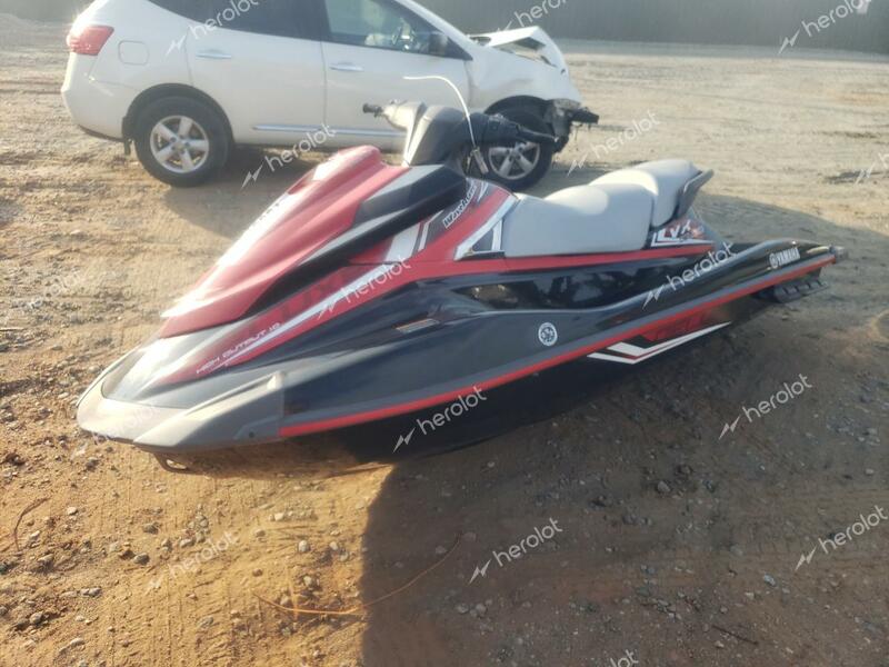 YAMAHA JETSKI 2016 red   YAMA2621C616 photo #3