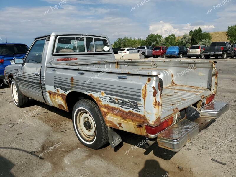 DATSUN 720 STANDA 1982 silver pickup gas JN6MD01S2CW112710 photo #3