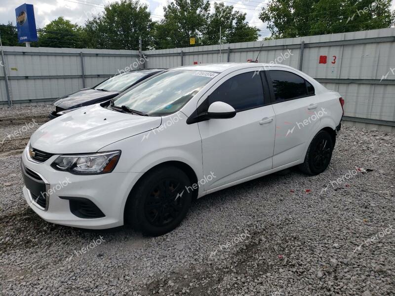 CHEVROLET SONIC LS 2018 white  gas 1G1JB5SHXJ4106070 photo #1