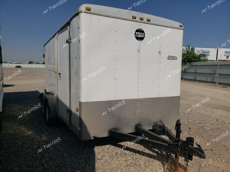 WELLS CARGO TRAILER 2000 white   1WC200F26Y4039971 photo #1