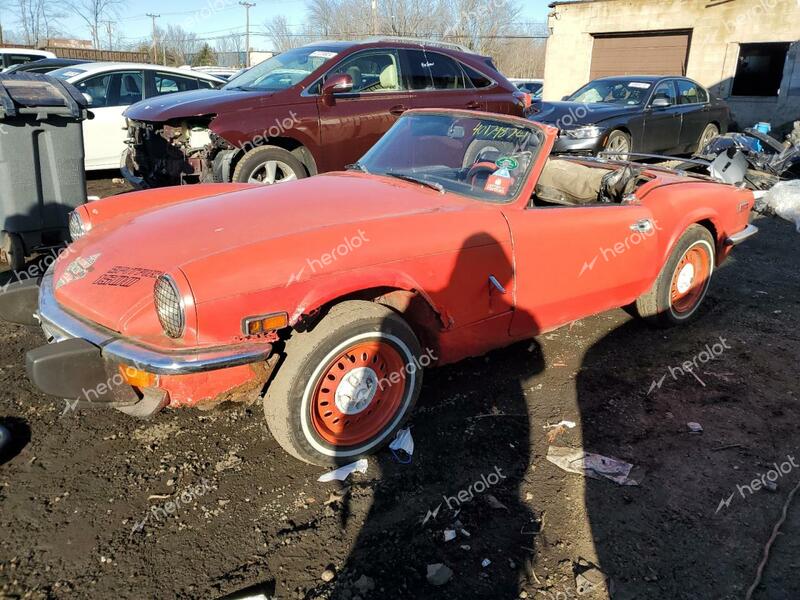 TRIUMPH CAR SPITFIRE 1975 red   FM30948U photo #1