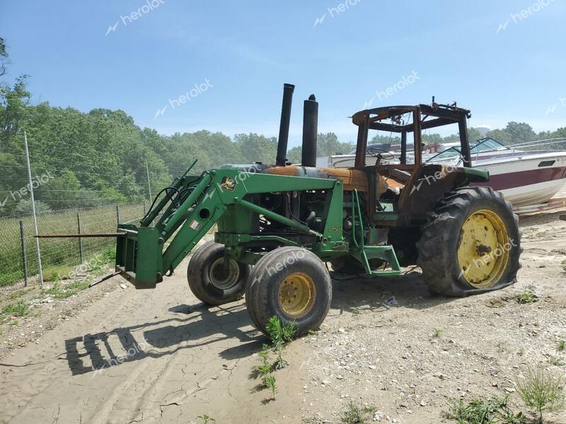 JOHN DEERE TRACTOR 1975 green   4430H044071R photo #3