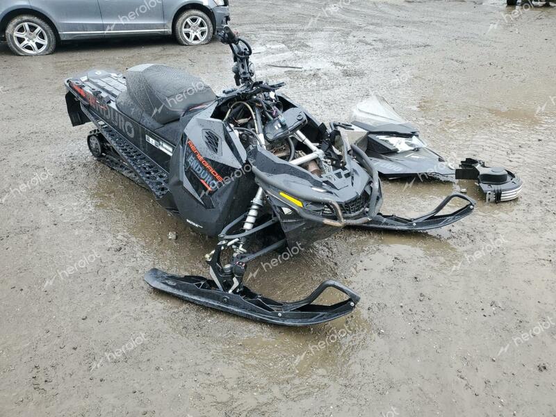 SKI DOO RENEGADE 2018 black   2BPSUNJB2JV000106 photo #1