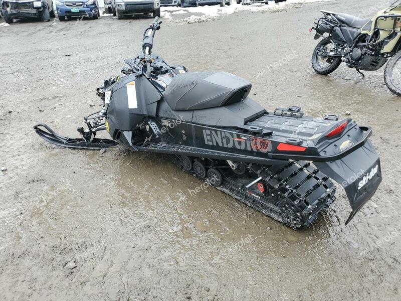 SKI DOO RENEGADE 2018 black   2BPSUNJB2JV000106 photo #4