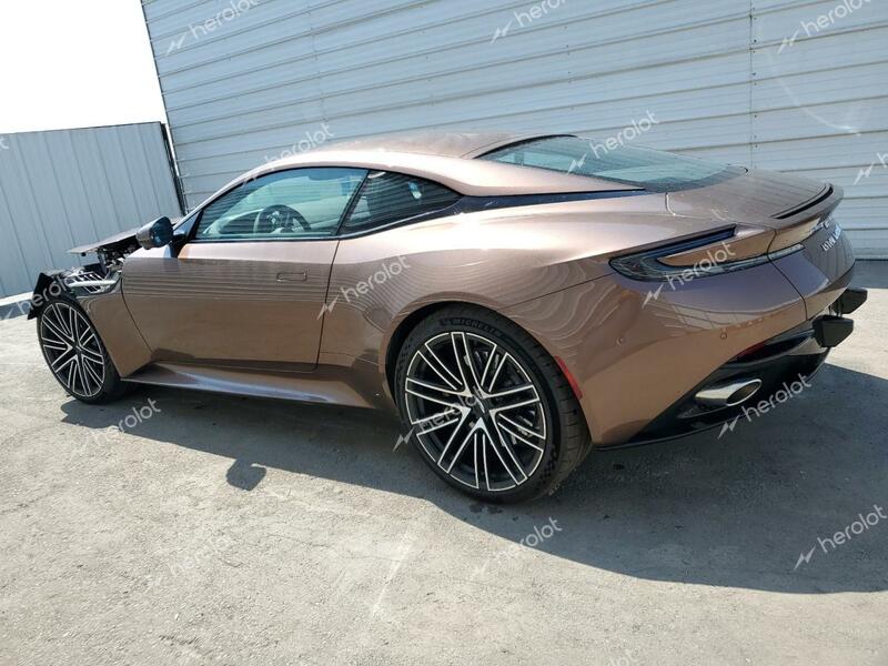 ASTON MARTIN DB12 2024 tan  gas SCFRMFFW3RGL12944 photo #3