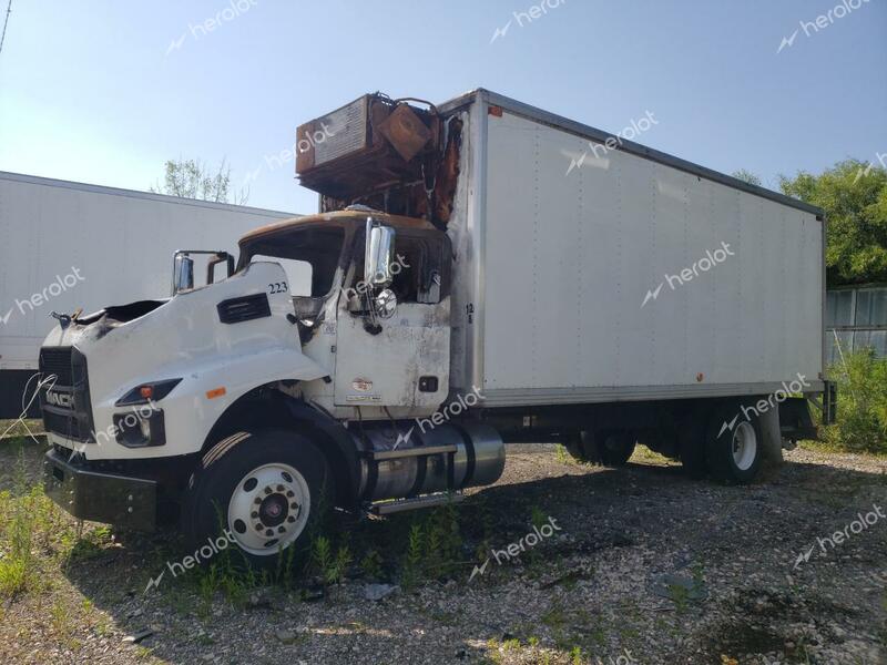 MACK MD 2022 white  diesel 1M2MDBAB0NS070445 photo #3