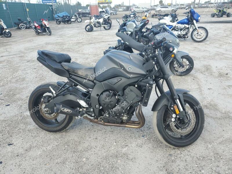 YAMAHA FZ8 N 2013 black  gas JYARN27E5DA003428 photo #1