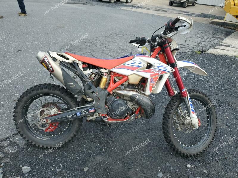 BETA DIRTBIKE 2018 white   ZD3E703C0J0250985 photo #1