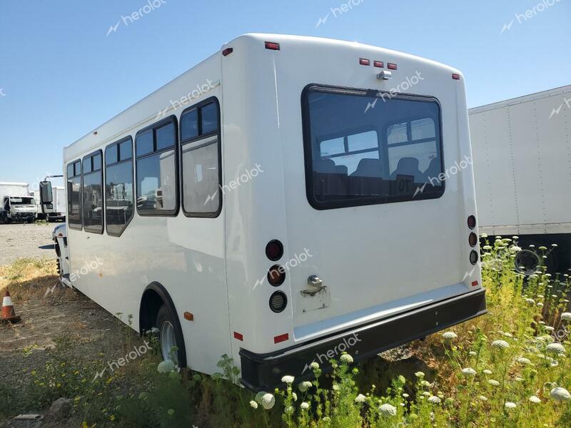 IC CORPORATION 3000 HC 2015 white bus diesel 5WEASSKN4FH643543 photo #3